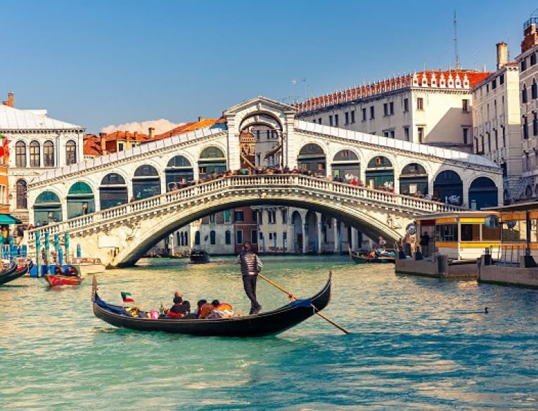 Ponte Vecchio Bridge in Venice, Florence