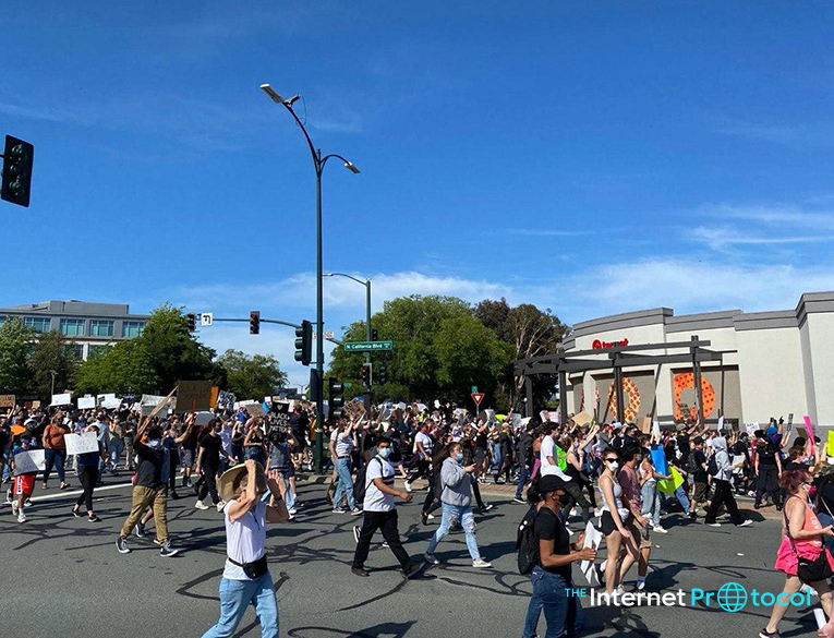 Mass protests in Walnut Creek, California