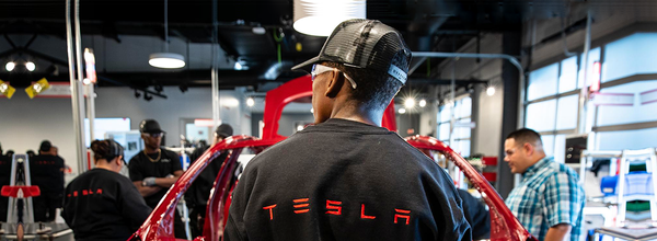 Tesla Restarts Production in California Despite the Ban by the Authorities